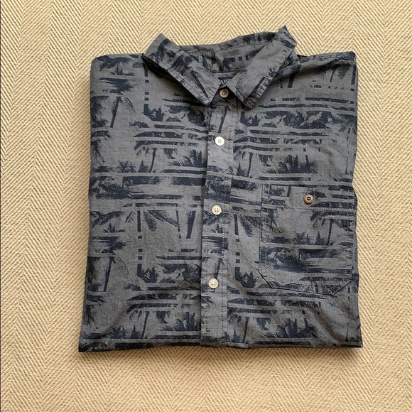 American Rag Blue Palm Tree Button Down Size L - Picture 1 of 6